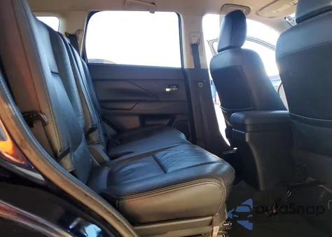 2016 Mitsubishi Outlander Se z USA, uszkodzony, nr VIN JA4AD3A38GZ062300